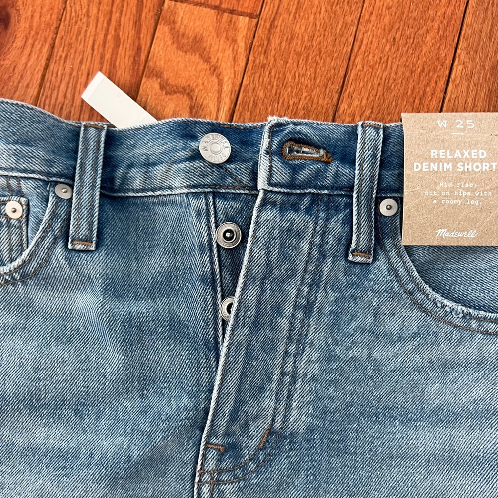 Madewell high waisted denim shorts - Picture 3 of 6